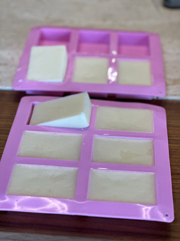 Conditioner and Shave Bar