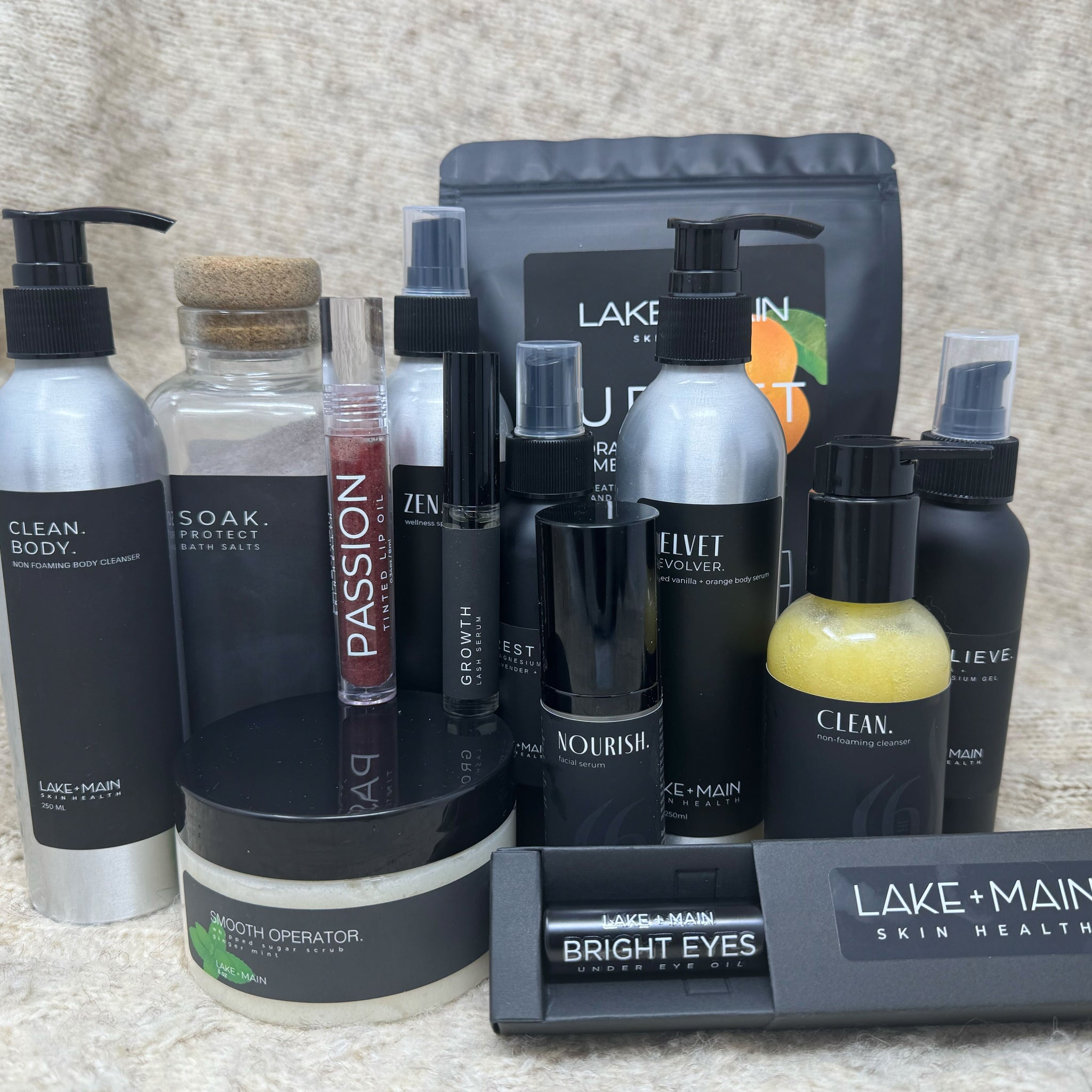 Win a $400 LAKE+MAIN Gift Basket This September