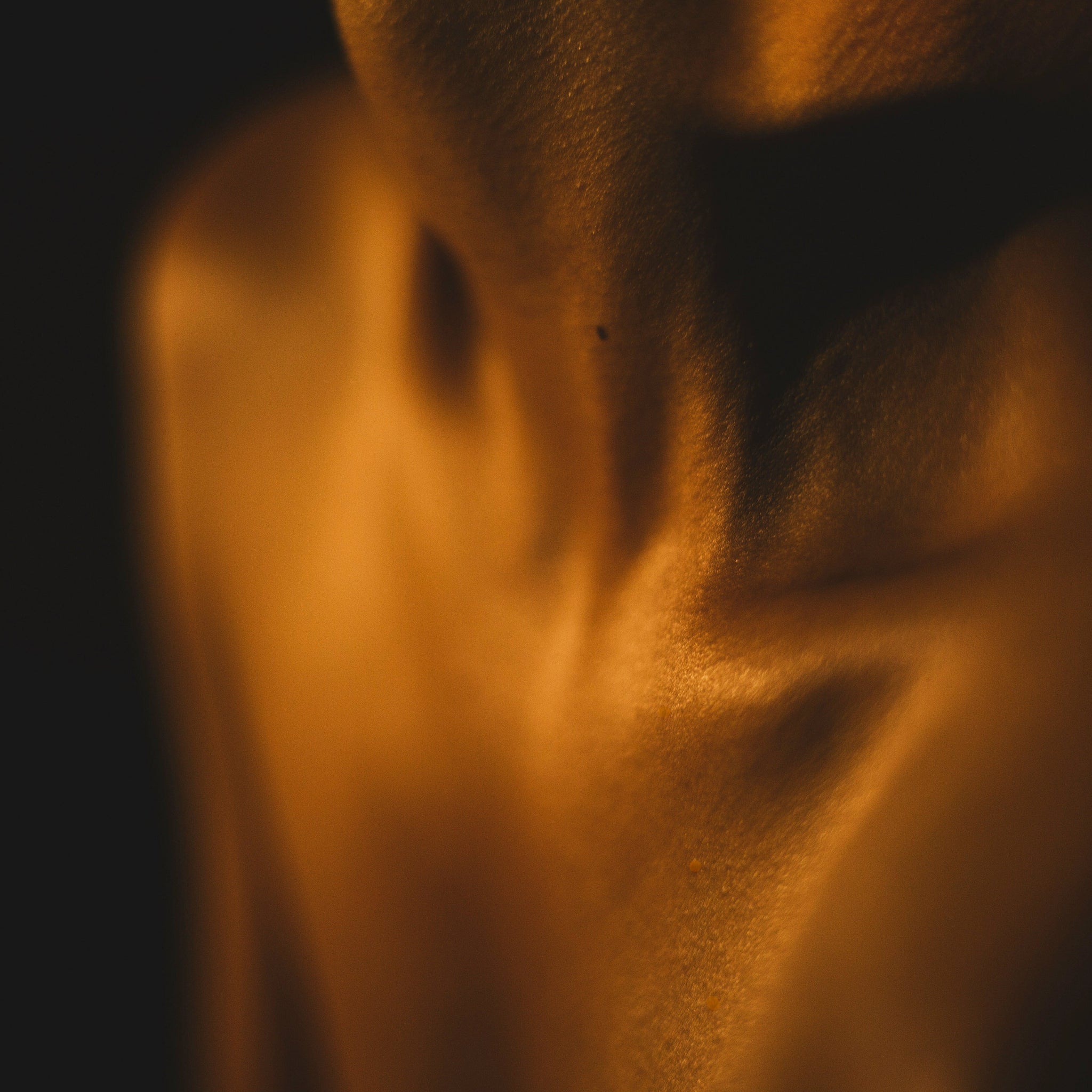 Why Body Oil Is the Superior Moisturizer